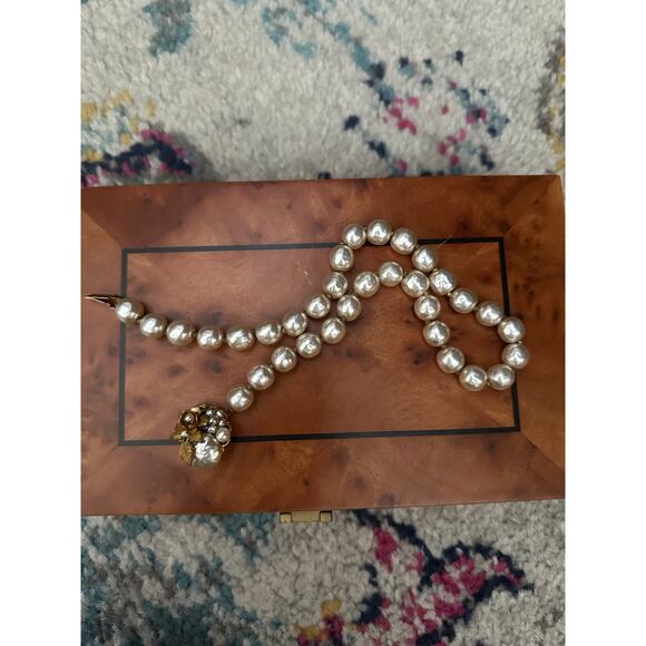 Miriam Haskell Women's Baroque Niki Pearls Ornate Clasp Necklace - Picture 3 of 5